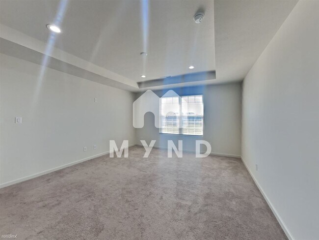 Building Photo - 5 br, 3 bath House - 6013 Meadowview Dr