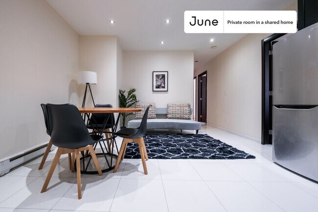 Foto del edificio - Private bedroom in 4 bed/2 bath Home