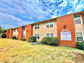 Building Photo - 410 Bryan St
