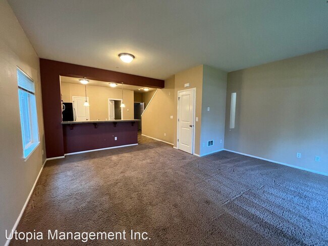 Building Photo - 2 br, 2.5 bath House - 355 Tremont Ave. #101