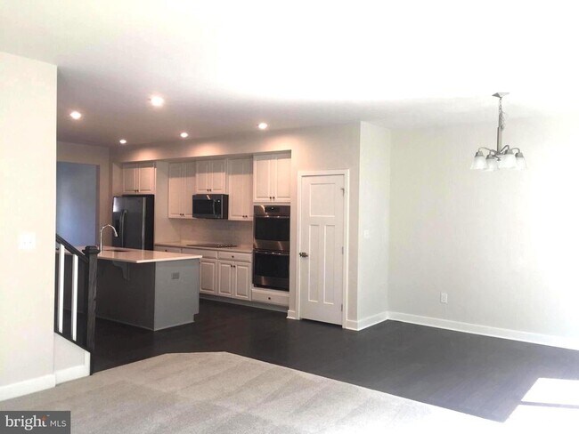 Foto del edificio - 735 Stonehouse Wy