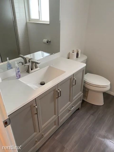 Foto del edificio - 6 br, 3 bath House - 728 West 3400 South