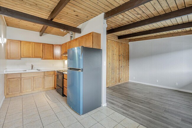 Foto del edificio - 2nd Floor 1Bed/1Ba Unit in El Cerrito - Re...