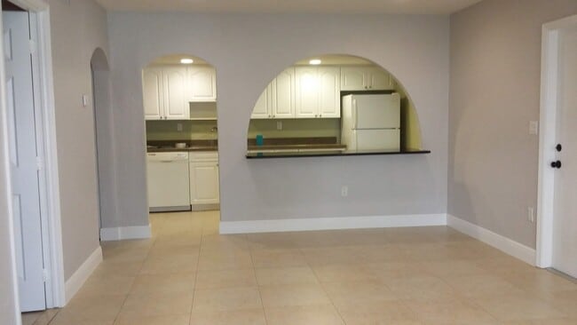 Building Photo - 7959 SW 104th St