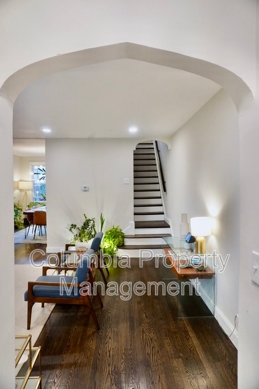 Foto del edificio - 5221 2nd St NW