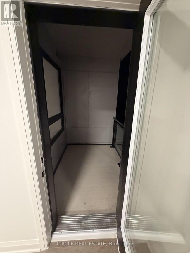 Photo du bâtiment - 3250 Carding Mill Trail