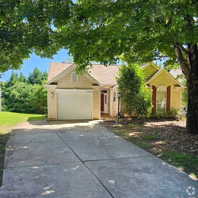 Building Photo - 10430 Brawley Ln