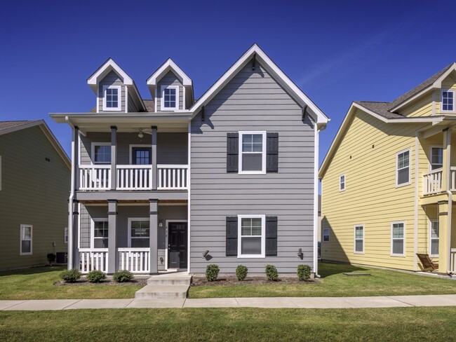 aspen-heights-murfressboro-ext-0166-(ZF-3059-03274-1-001) - Cobalt Row