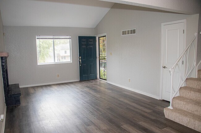 Living Room - 1918 E 97th St