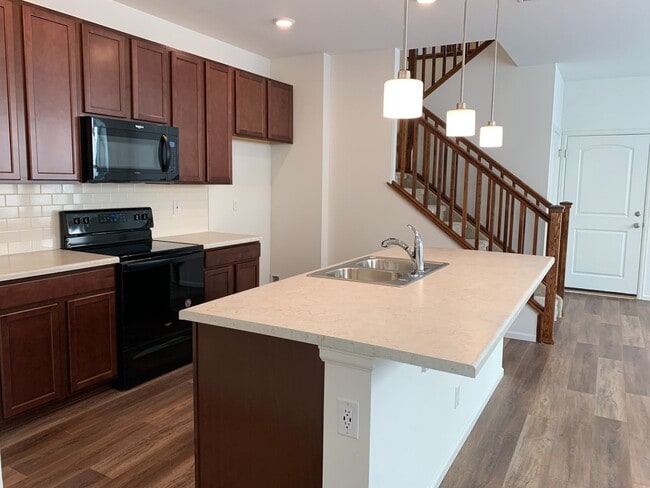 Building Photo - Brand New Duplex in Thornton