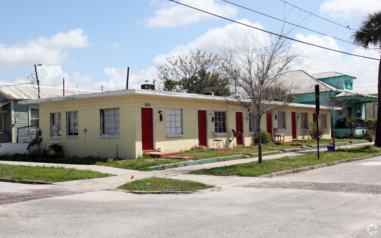 Primary Photo - 1607 N 18th St