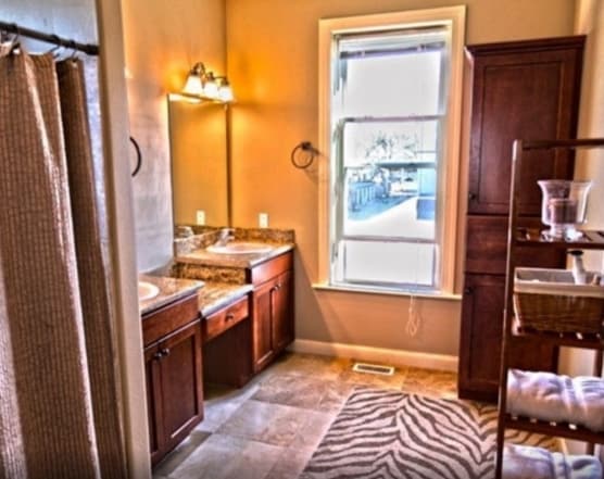 Standard Bathroom - Jamieson Townhomes