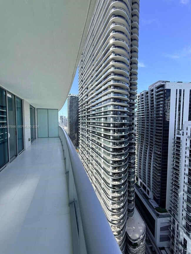 Foto del edificio - 1100 S Miami Ave