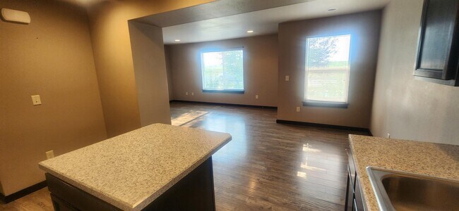 Foto del edificio - 3220 Savannah St