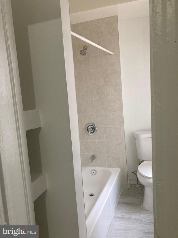 Foto del edificio - 776 Washington Blvd