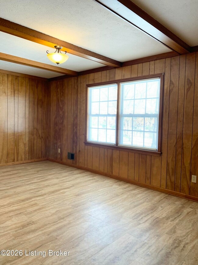 Building Photo - 921 Fenley Ave