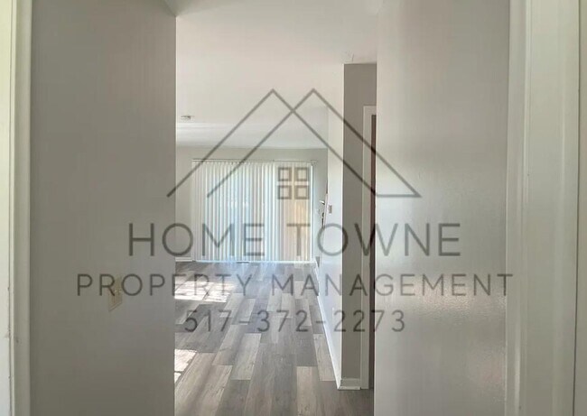 Foto del edificio - 1632 Greencrest Ave