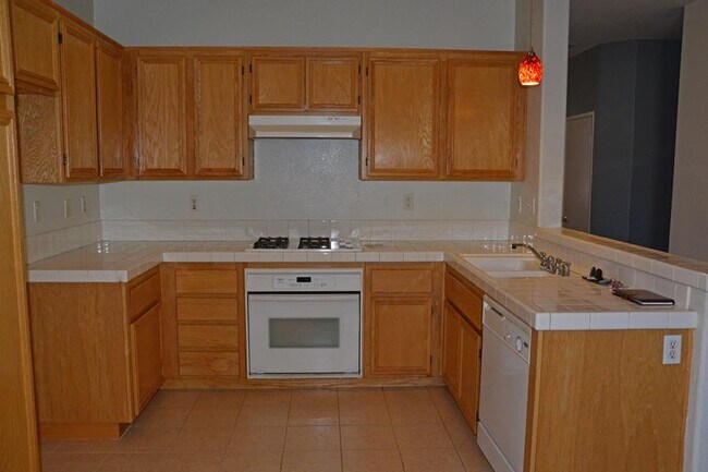 Foto del edificio - 12982 Dos Palmas Rd