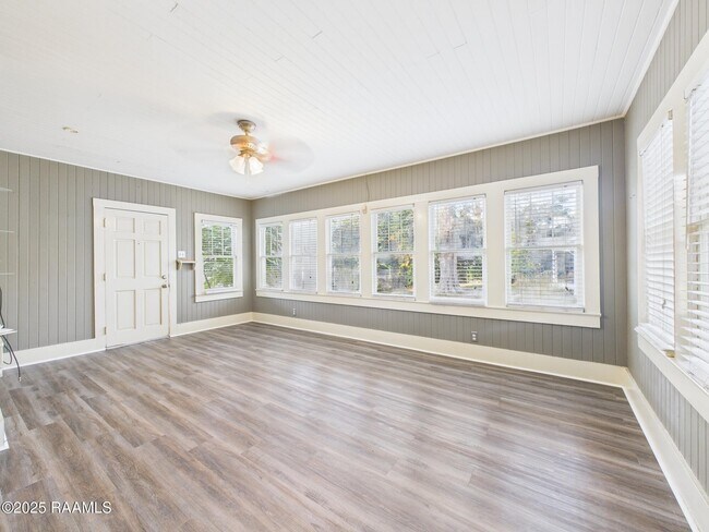 Foto del edificio - 408 Harding St