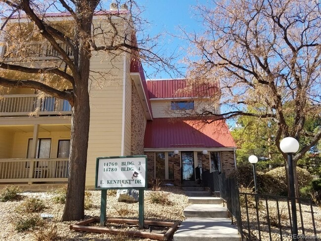 Building Photo - 14780 E Kentucky Dr