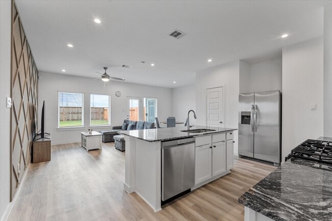 Foto del edificio - 10116 Penryn Frst Trl