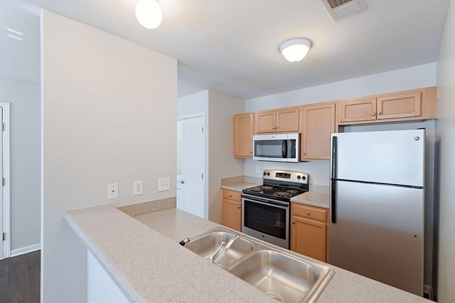 Kitchen- Atlantic (1bd/1ba) - Birch Pond Apartments