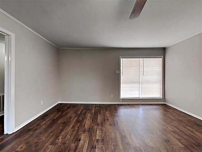 Building Photo - 14603 Alrover St