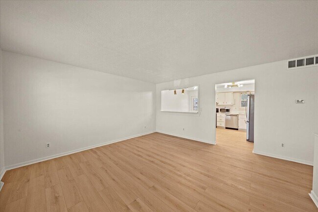 Foto del edificio - 2237 Wideview Dr