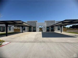 Building Photo - 2013 Dragonfly St