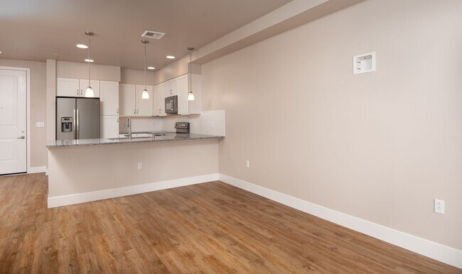 Foto del edificio - 1 Bed Luxury Apartment in Old Sawmill District - Missoula, MT