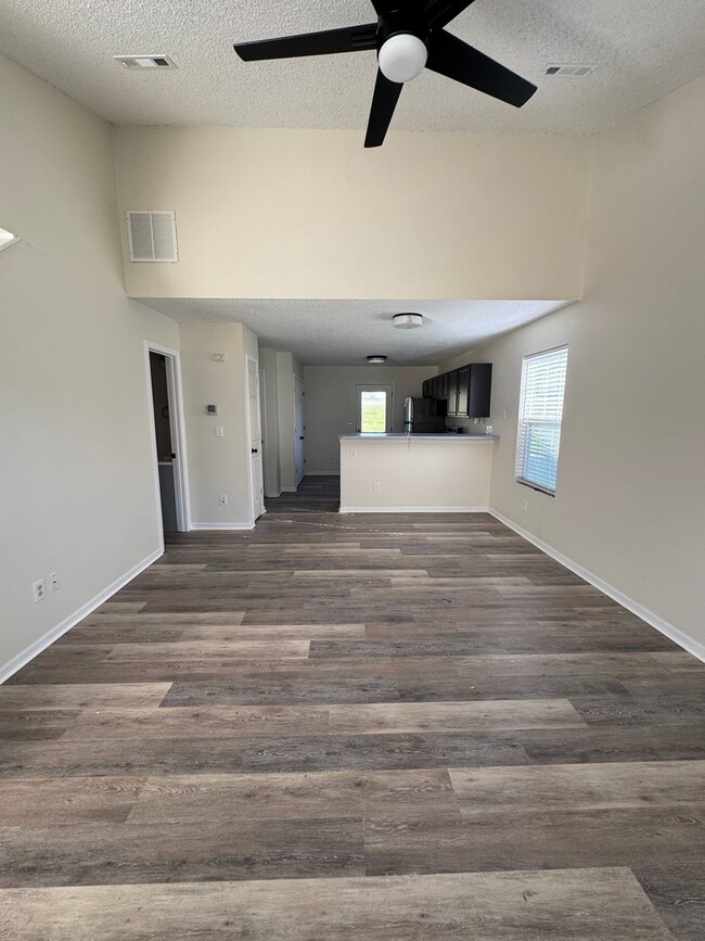 Building Photo - 1904-1906 Arlene Dr.