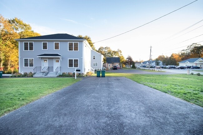 Building Photo - 5 W Chapel St