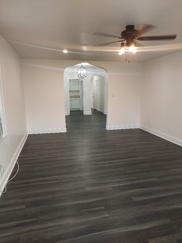 Photo - 2065 Beechmont Ave Apartment