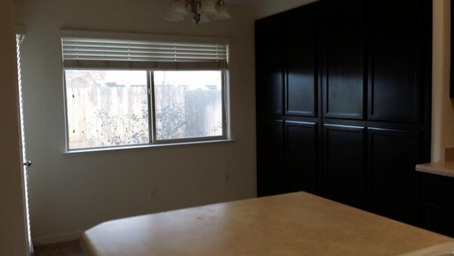 Foto del edificio - 888 Millerton St