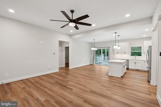 Building Photo - 757 Cabin Point Dr