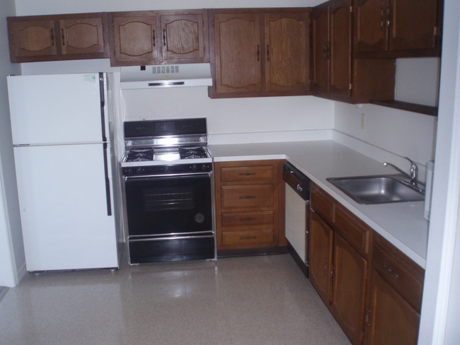 Building Photo - 44 Avonwood Rd