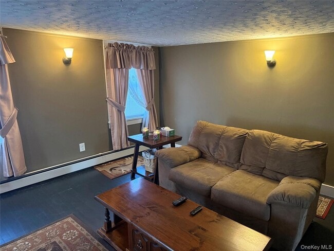 Foto del edificio - 6 Glenmere Ave