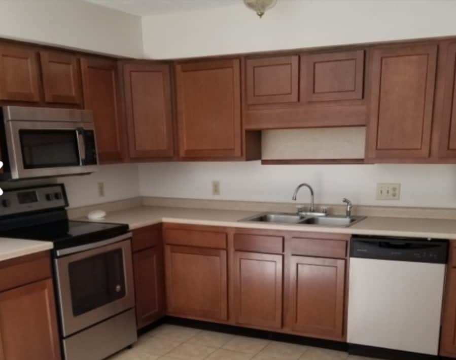 814 Hunt St, Ashland, KY 41101 Townhome Rentals in Ashland KY