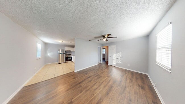 Foto del edificio - 2Bed/ 1 Bath Apartment Available NOW in Jacksonville!