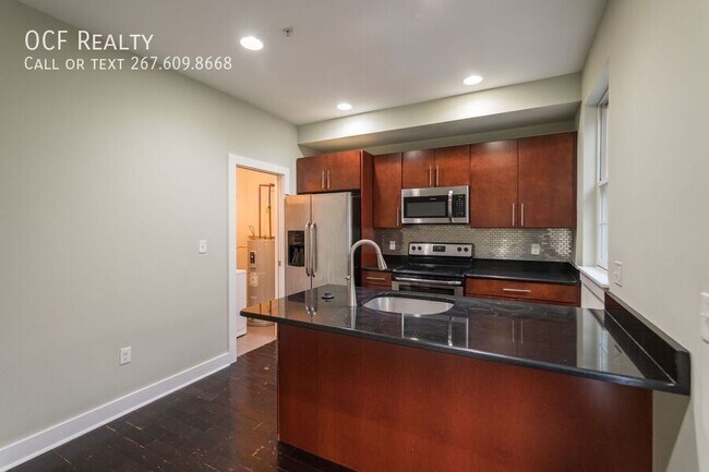 Foto del edificio - 2610 Webster St