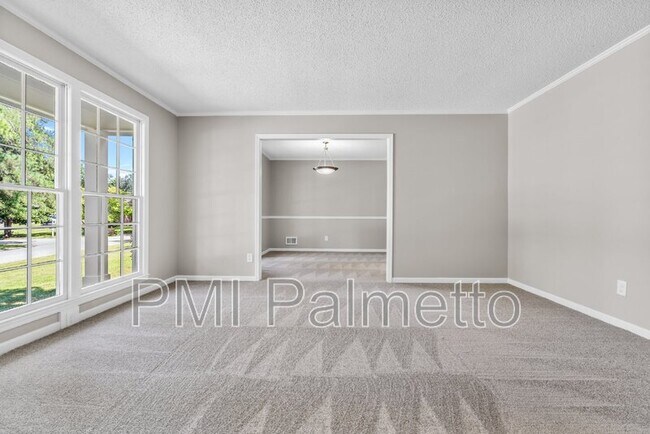 Building Photo - 140 Duchess Trail