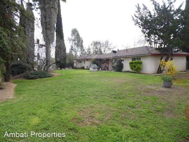 Foto del edificio - 3 br, 2 bath House - 7959 E. Herndon Ave