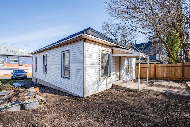 Foto del edificio - Remodeled 2 Bedroom Home Near WSU & Downto...