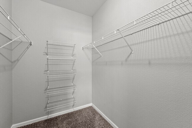 Foto del edificio - Gorgeous Two Bedroom Windmill Creek Condo!