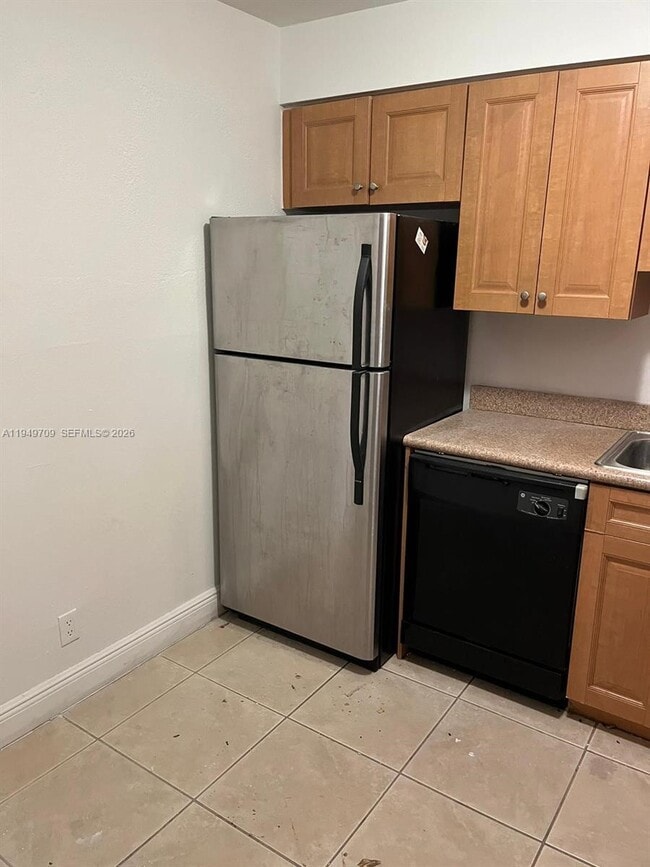 Foto del edificio - 5221 Geneva Way