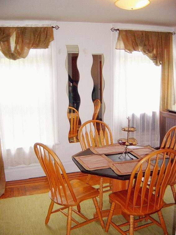 Large Dining Room - 722 Garden St