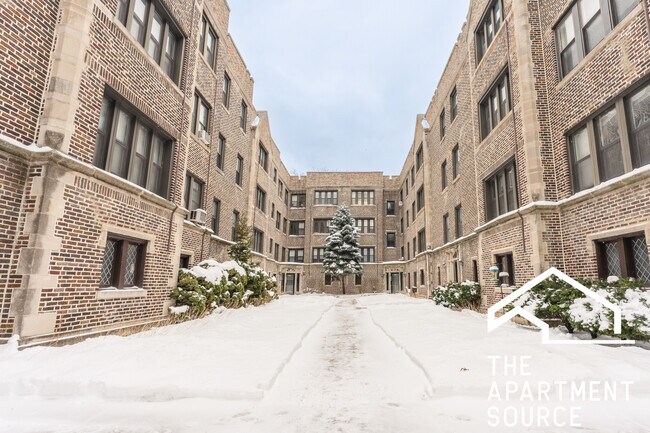 Foto del edificio - 1319 W Estes Ave