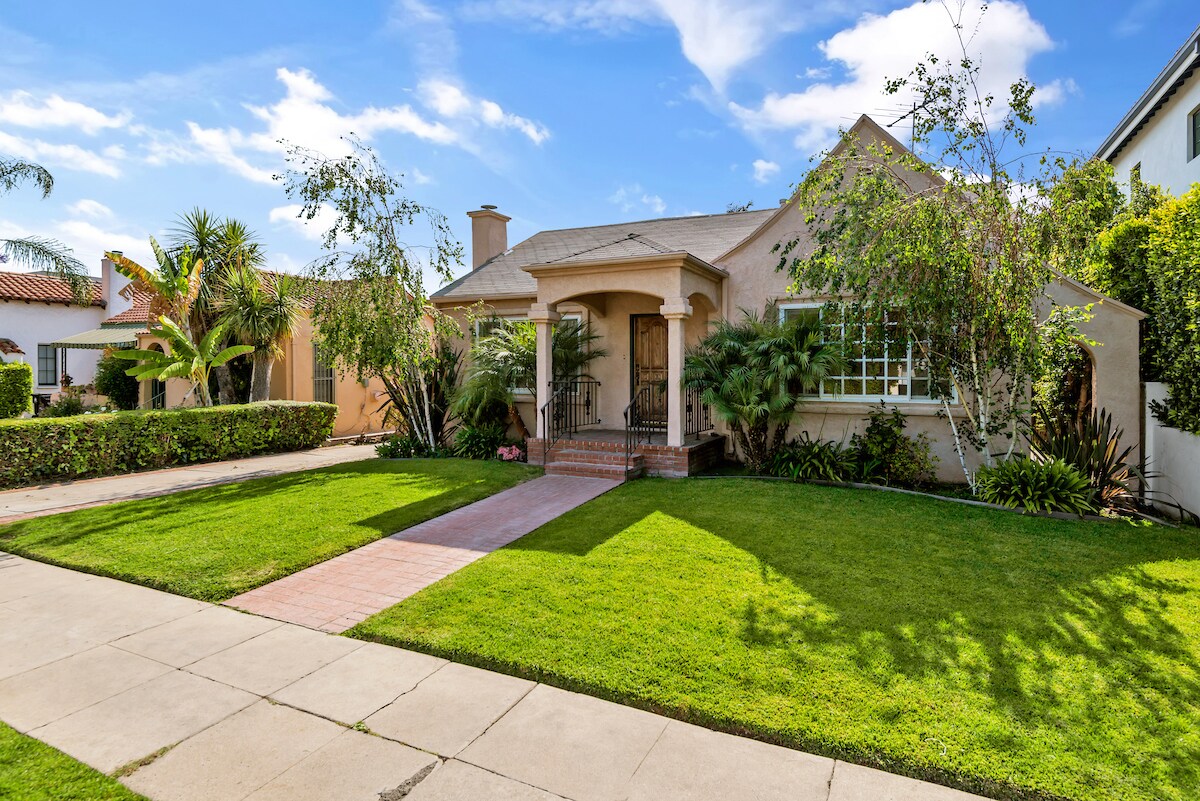 Foto principal - 331 N Sweetzer Ave