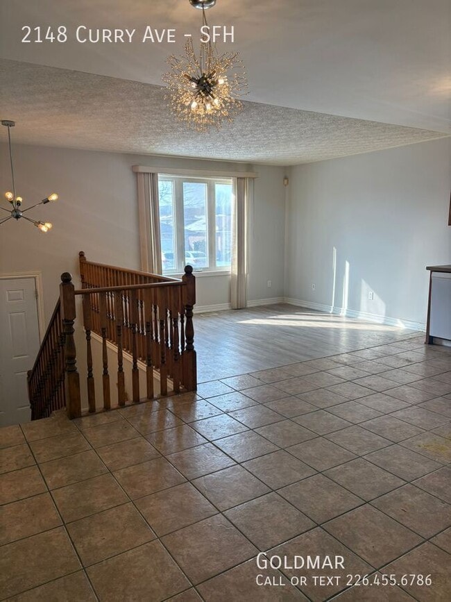 Building Photo - Stunning Single Family Home