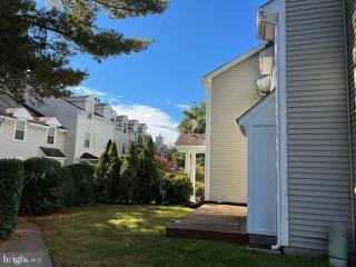 Foto del edificio - 14350 Gringsby Ct